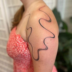 B-48-Minimal Tattoo Prague